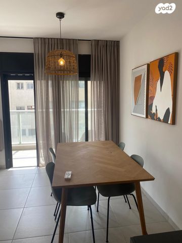 דירה, הנמל 42, שער פלמר, תחנת רכבת השמונה, חיפה