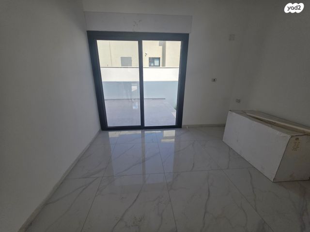 דירת גן, משמר הירדן