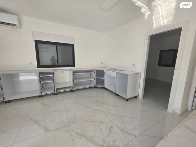 דירת גן, משמר הירדן