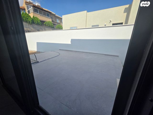 דירת גן, משמר הירדן