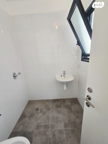 דירה, גולדה מאיר, מורשת, מודיעין מכבים רעות