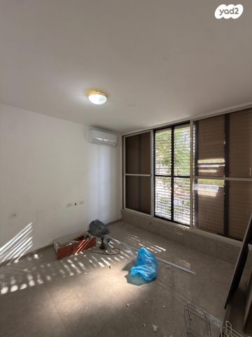 דירה, סוקולוב 64, מרכז, קרית עבודה, חולון