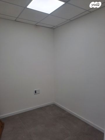 משרדים, עפולה