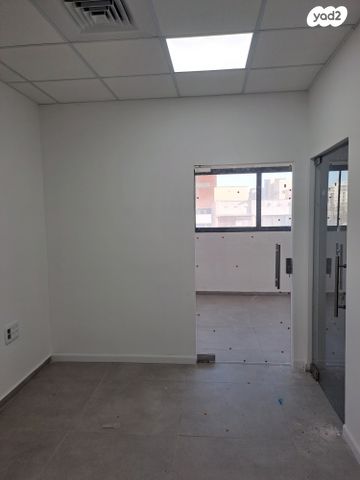 משרדים, עפולה