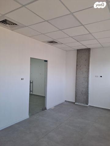 משרדים, עפולה