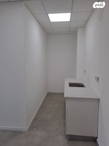 משרדים, עפולה