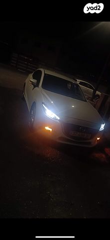 מודעת רכב מאזדה 3