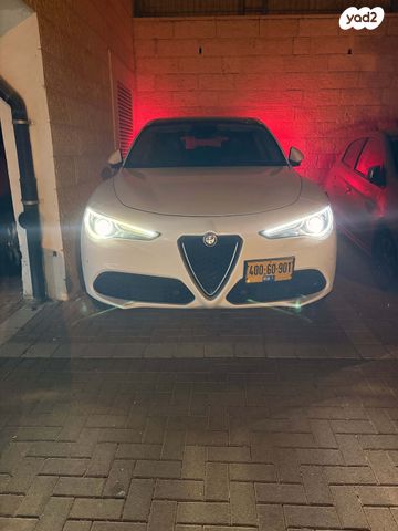 אלפא רומיאו סטלביו