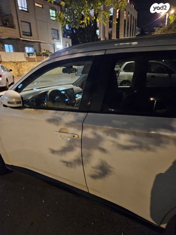 מיצובישי אאוטלנדר