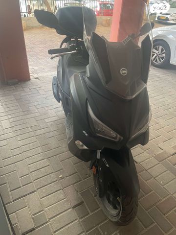 מודעת רכב סאן יאנג ג'וי-מקס 125