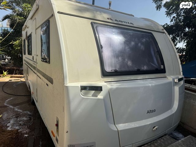 מודעת רכב נגרר (קראוון נגרר)