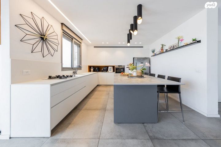 גג/ פנטהאוז, האושר 7, שרונה, כפר יונה