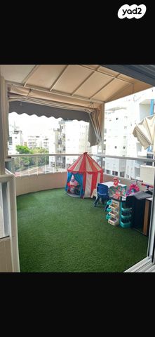 דירה, התזמורת 24, נאות אשלים, ראשון לציון