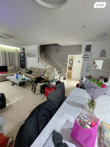 גג/ פנטהאוז, גוש עציון 13, תל גיבורים, חולון