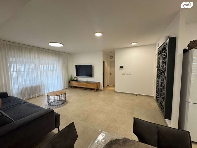 הלוח העברי 5