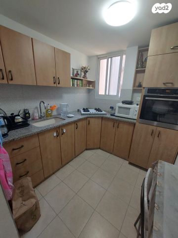 דירה, הרב קוק 31, שיכון ד, טבריה