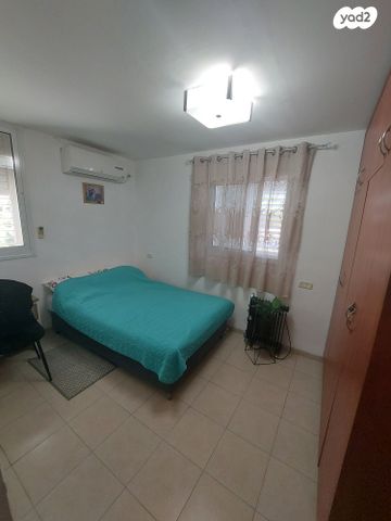 דירה, הרב קוק 31, שיכון ד, טבריה