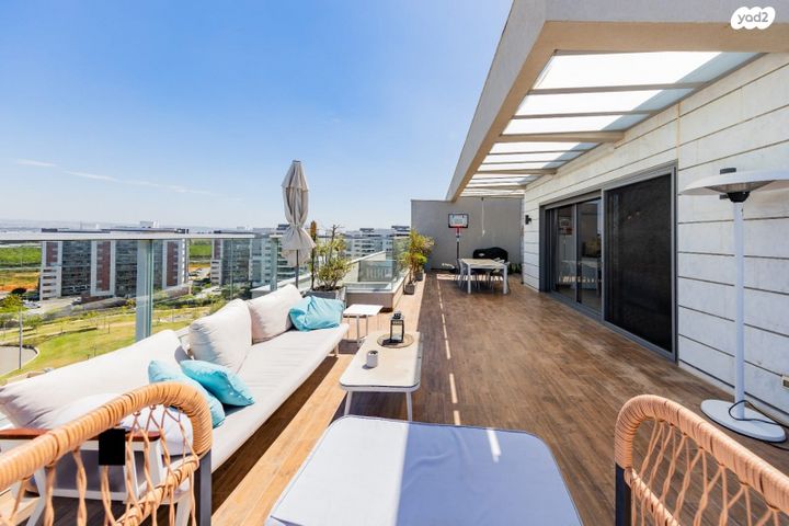 גג/ פנטהאוז, האושר 7, שרונה, כפר יונה