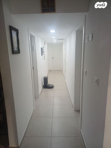 דירה, שדרות ששת הימים 1, יצחק שמיר, נהריה