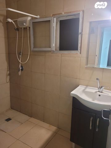 דירה, שבטי ישראל 50, קרית חיים מזרחית, חיפה