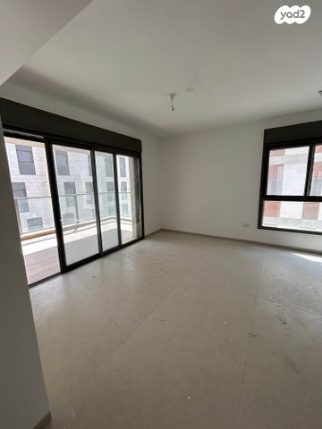 סמולנסקין 22