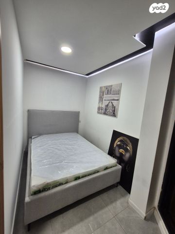 דירה, דולפין, בת ים