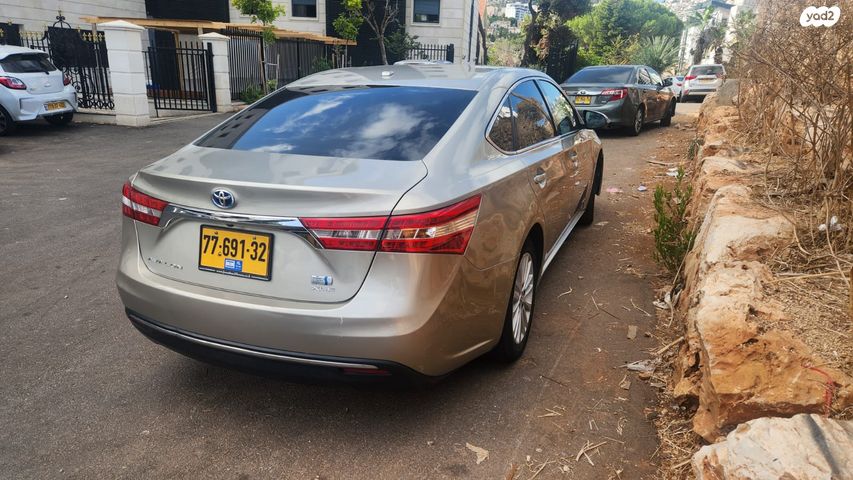 טויוטה אוולון