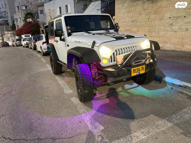 מודעת רכב ג'יפ רנגלר