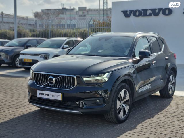 וולוו XC40