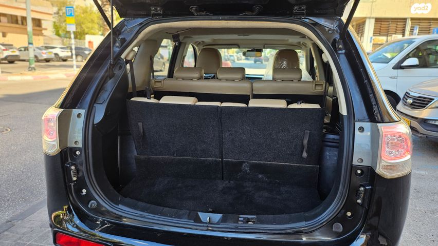 מיצובישי אאוטלנדר