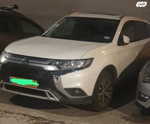 מיצובישי אאוטלנדר