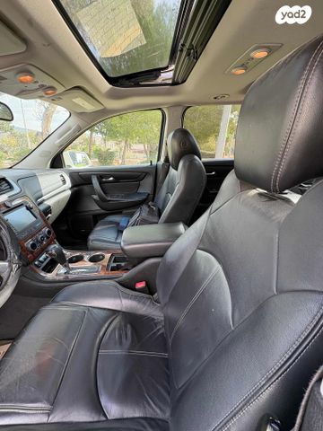 שברולט טראוורס