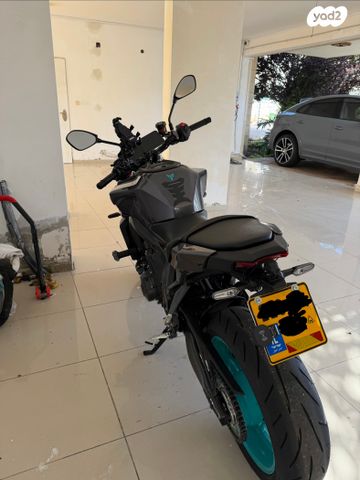 ימאהה MT-09 Y-AMT