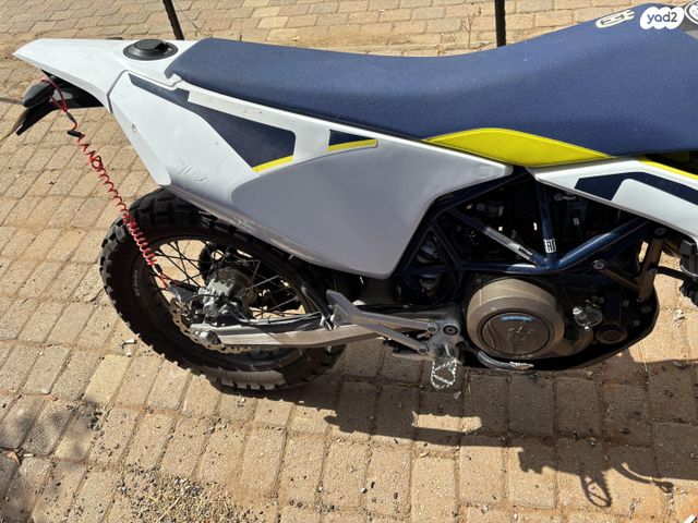 הוסקוורנה 701 אנדורו