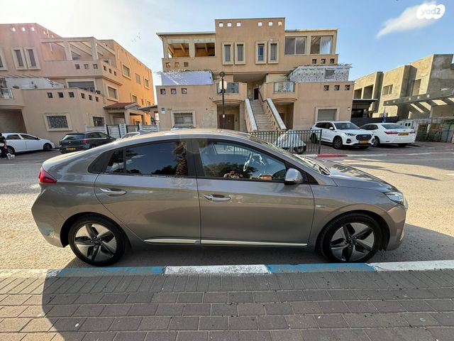 מודעת רכב יונדאי איוניק