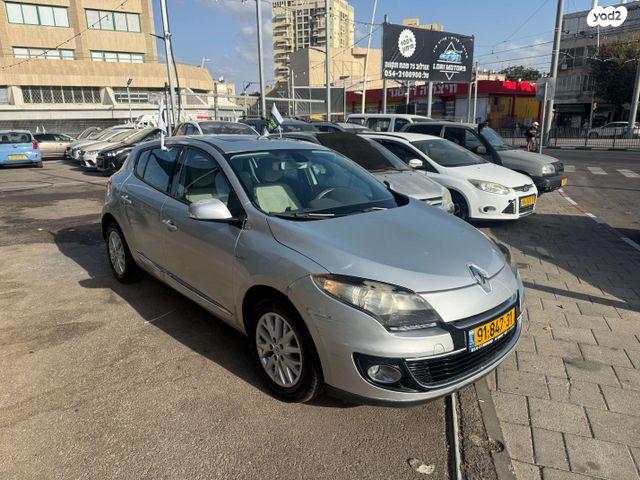 רנו מגאן