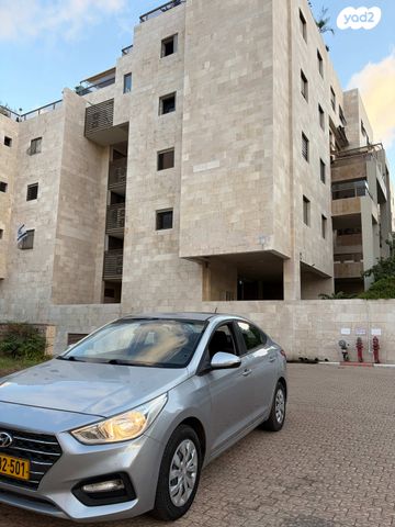 יונדאי אקסנט i25