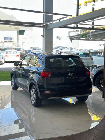 מודעת רכב יונדאי וניו 2