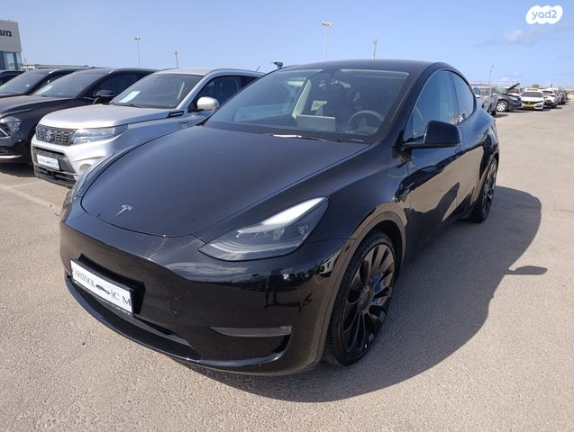 מודעת רכב טסלה מודל Y