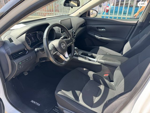 ניסאן סנטרה