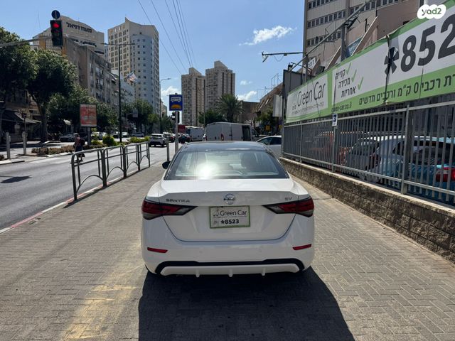 ניסאן סנטרה