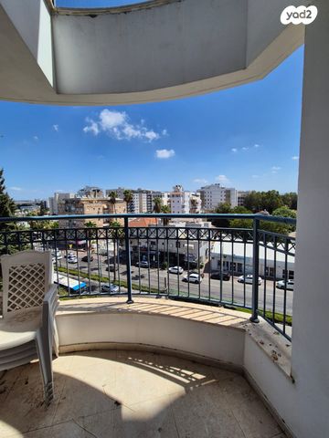 דירה, הגיבורים 67, מרכז העיר, חדרה