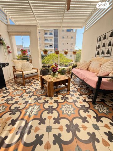 דופלקס, מנחם אוסישקין 11, רובע ט"ו, אשדוד