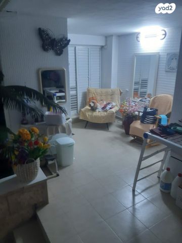 דירת גן, סמטת אתא 5, בית וגן, קרית אתא