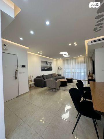 דירה, יצחק למדן 15, שכונה ב', באר שבע