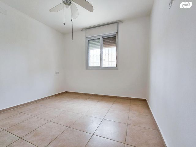 דירת גן, כסלו 74, הכרמים, מודיעין מכבים רעות