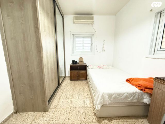 גג/ פנטהאוז, עליית הנוער 16, נחלת יצחק, תל אביב יפו