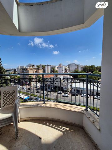 דירה, הגיבורים 67, מרכז העיר, חדרה