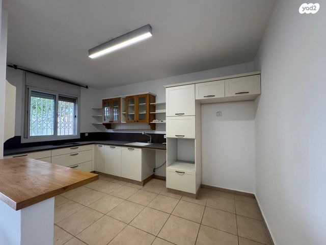 דירת גן, כסלו 74, הכרמים, מודיעין מכבים רעות