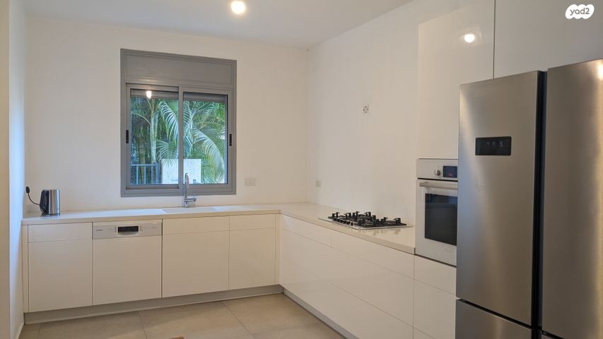 עוזי חיטמן 7